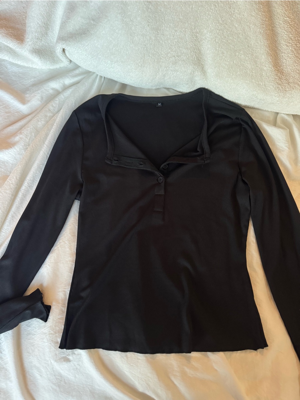 Women's Black Ribbed Long-Sleeve